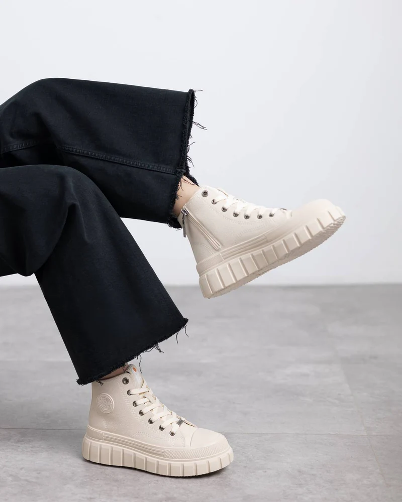 Vegan Sneakers Refresh - Image 5
