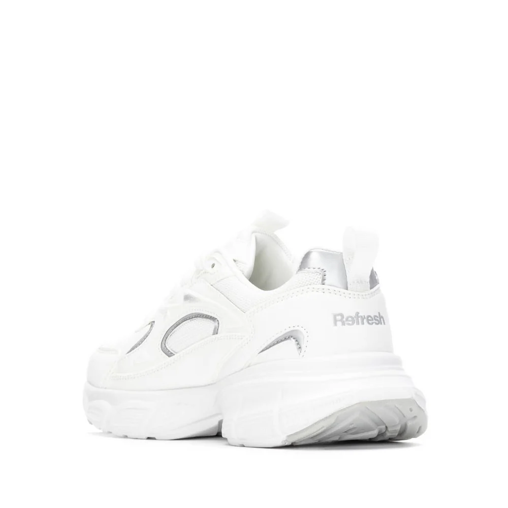 Vegan Sneakers Refresh - Image 3